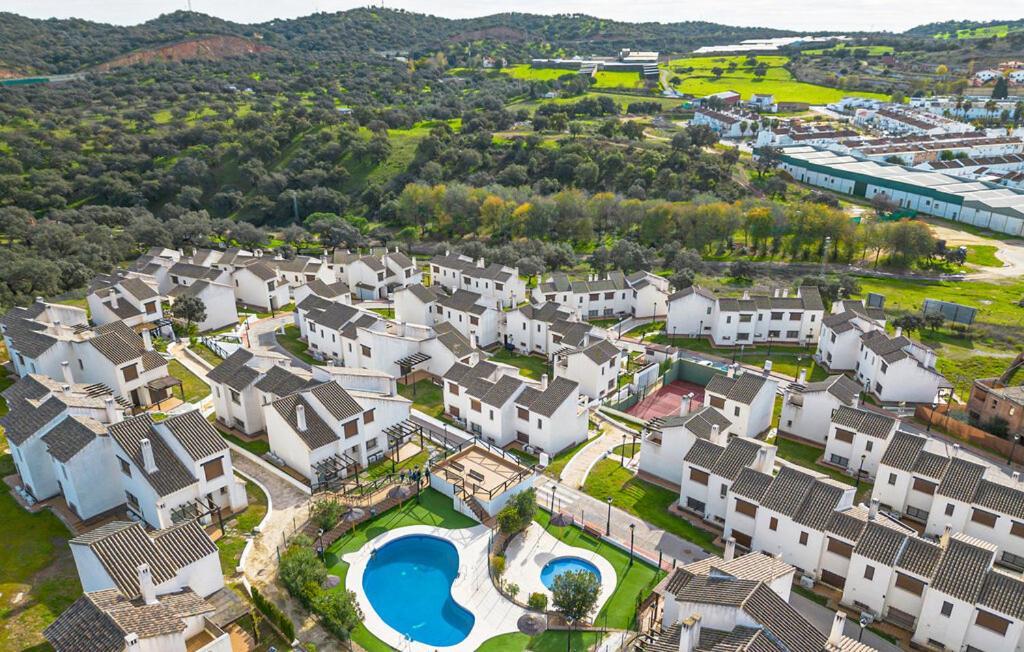 Suite En Sierramagna, Piscina Abierta El Ronquillo Zewnętrze zdjęcie
