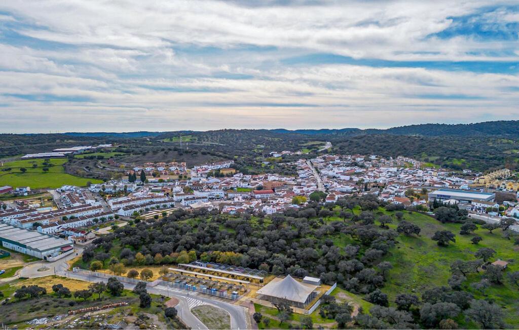 Suite En Sierramagna, Piscina Abierta El Ronquillo Zewnętrze zdjęcie